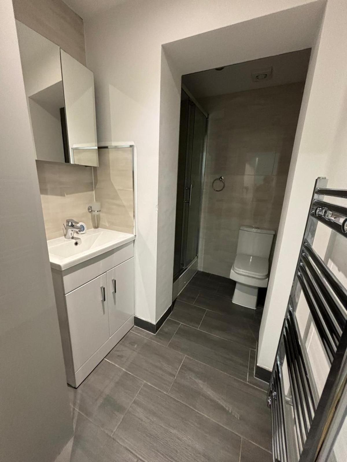 In Battersea Near Power Station/london Eye Bs3 Apartamento Londres